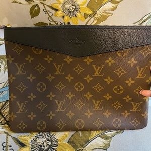 COPY - Louis Vuitto pouch, leather